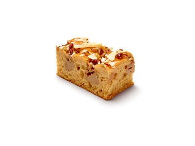 Maple pecan cake (24P)